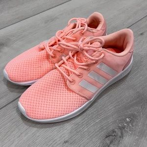 Women’s adidas cloudfoam 6.5